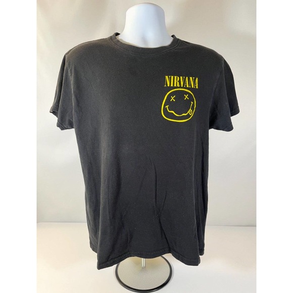 NIRVANA Other - Nirvana t-shirt smiley face rare design Size Large